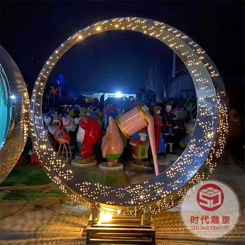 不銹鋼雕塑定制發(fā)光商業(yè)街戶外大型卡通擺件網(wǎng)紅幾何熊切面裝飾品