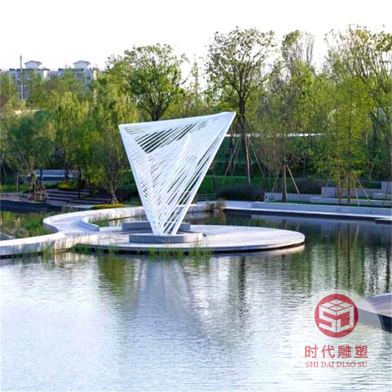 定制不銹鋼流水船雕塑戶外金屬帆船噴泉造型售樓部招財景觀大擺件