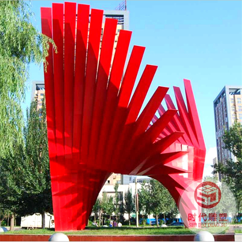 不銹鋼雕塑定制大型精神堡壘戶外廣場景觀鹿月亮圓環(huán)鏤空球魚金屬