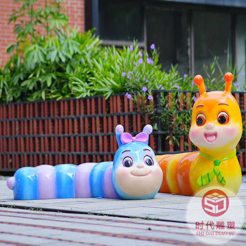 太空人宇航員卡通雕塑定制商場(chǎng)售樓處玻璃鋼戶(hù)外裝飾落地美陳擺件