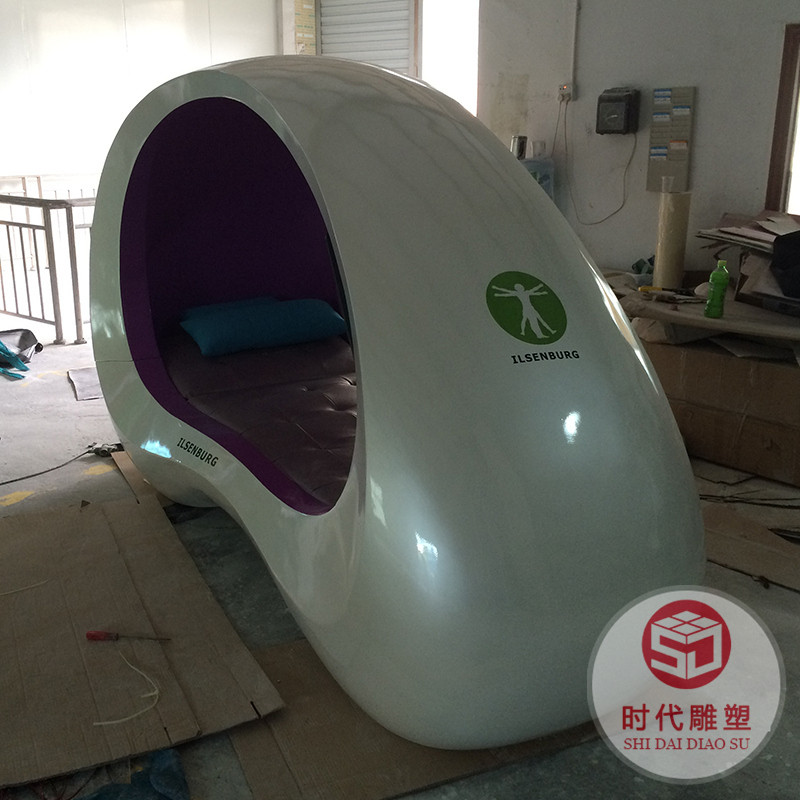 游戲機(jī)玻璃鋼外殼加工餐廳送餐美女觸屏智能機(jī)器人加工雕塑