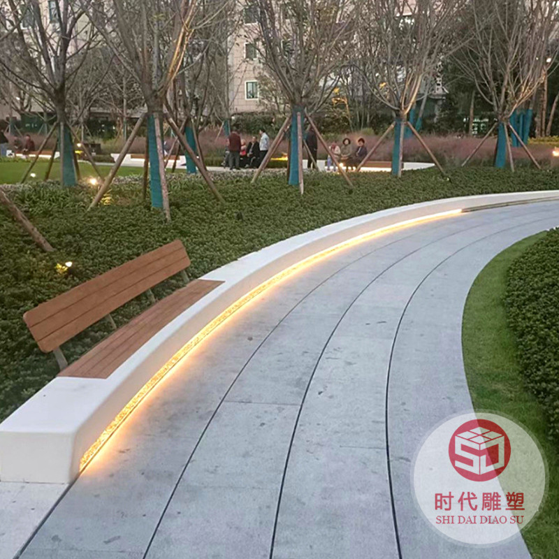 定做玻璃鋼樹池坐凳戶外廣場(chǎng)白色烤漆樹池座椅景觀休息異形凳廠家